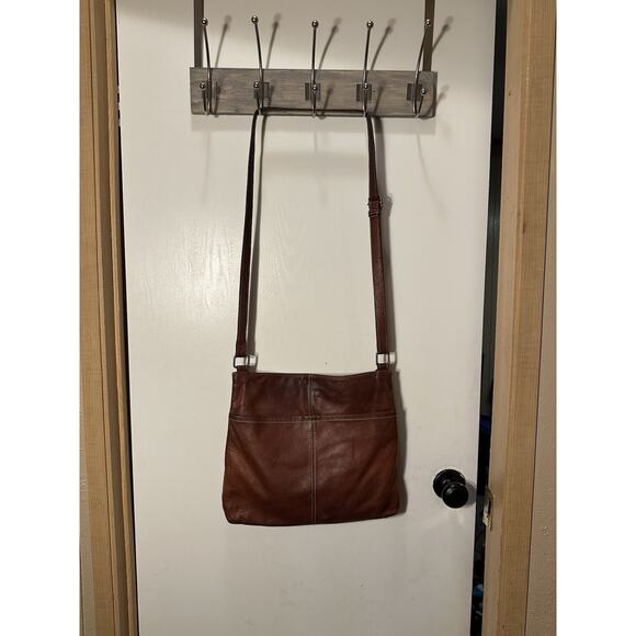 Margot of New York Beautiful Large Leather Crossbody / Shoulder Purse - Picture 6 of 16